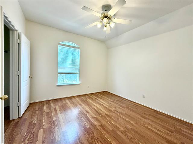 Building Photo - 516 Hawken Dr