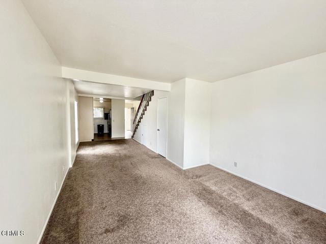 Building Photo - 263 S Ventura Rd