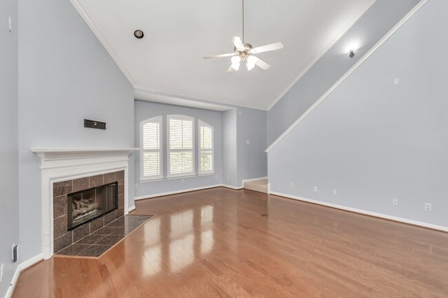 Building Photo - 2901 W Dallas St