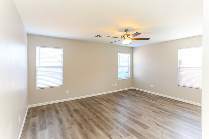 Building Photo - 2519 W Romley Rd