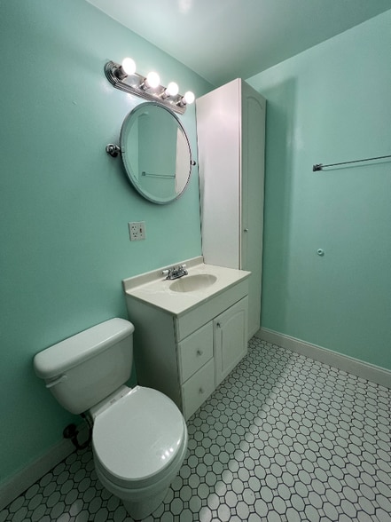 Building Photo - 27 Mt Ephraim Rd