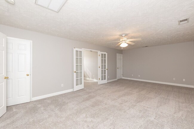 Building Photo - Gorgeous Three Bedroom Home!