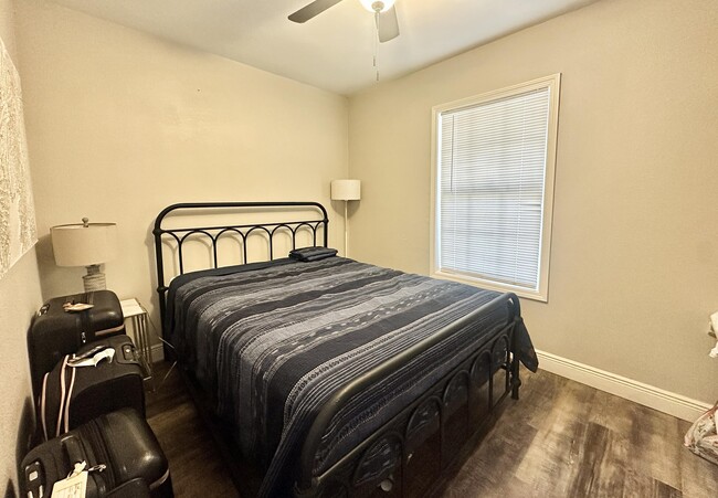 Building Photo - 2512 31st St