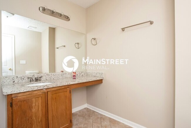 Building Photo - 3 Bedroom Pet-Friendly Home in Riverdale, GA with Main Street Renewal