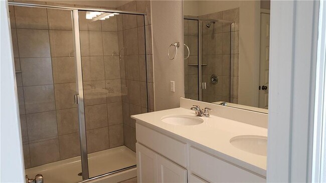 Building Photo - 1311 Hazleton Cove
