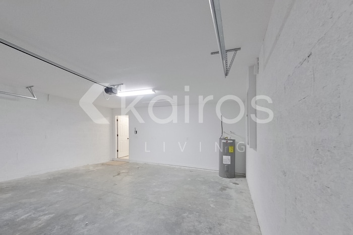 Building Photo - 1 Malauka Radial Cir