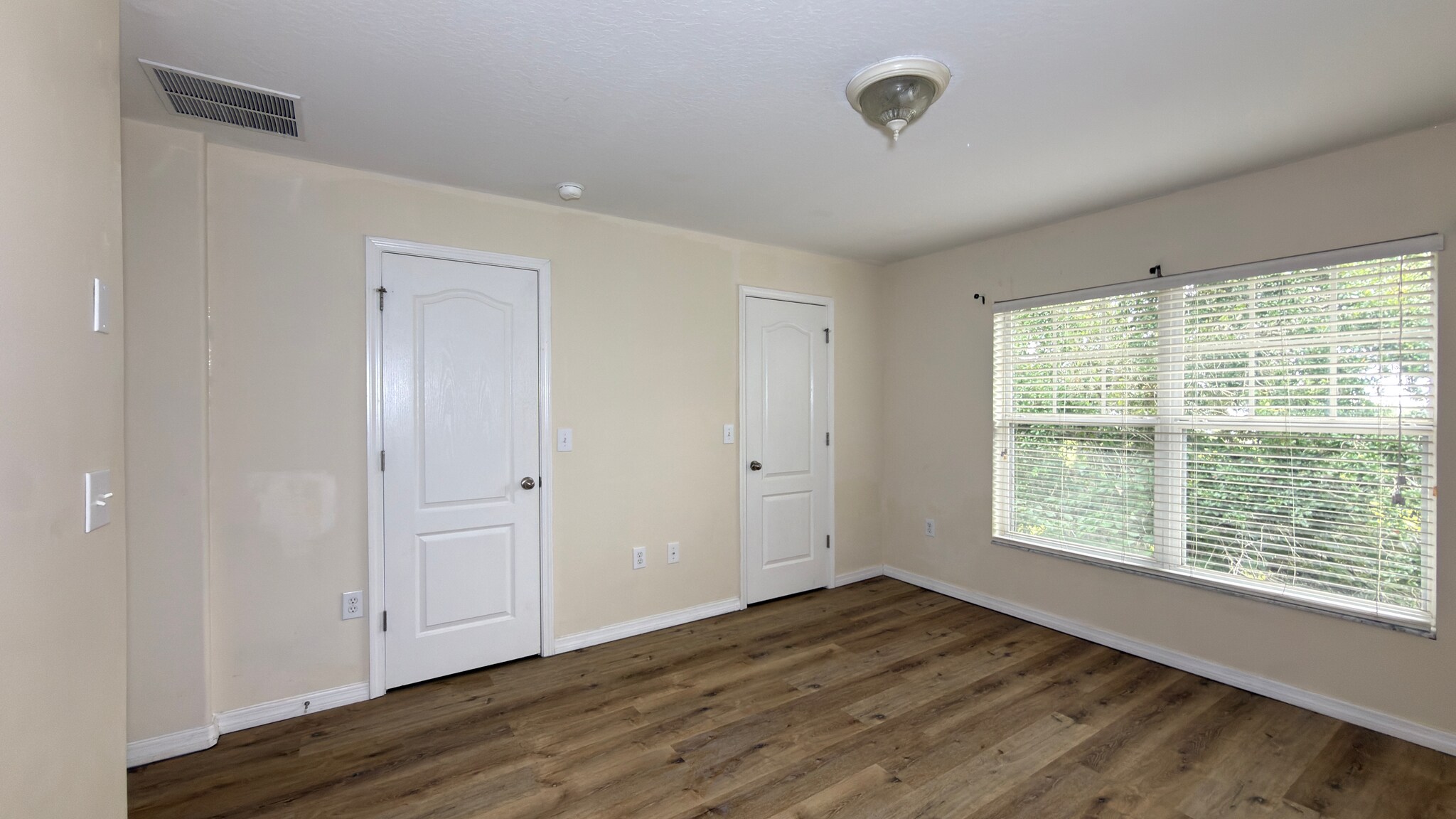 Building Photo - 4213 Winding Vine Dr