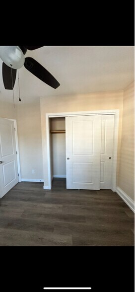 Building Photo - 3645 Los Feliz Ct