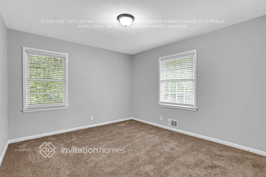 Building Photo - 919 Magna Carta Dr NW