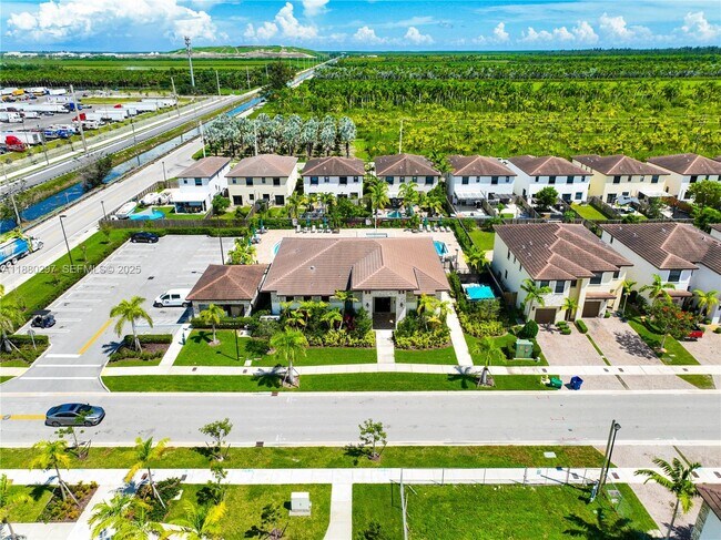 Building Photo - 24902 SW 107th Ave