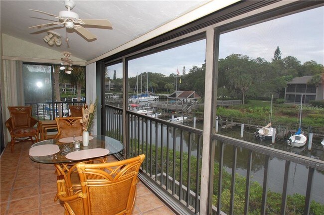 Building Photo - 1531 Clower Creek Dr