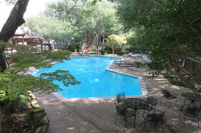 Building Photo - 3883 Turtle Creek Blvd