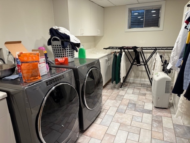 Building Photo - 1940 Carriage Hill Rd