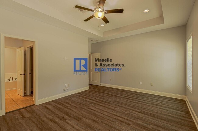 Building Photo - 3 Bed/2 Bath Home in Pearl in Silver Ridge