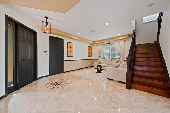 Building Photo - 7865 Jewelwood Dr