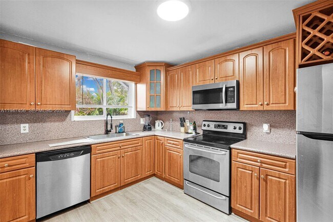 Building Photo - 2149 Discovery Cir W