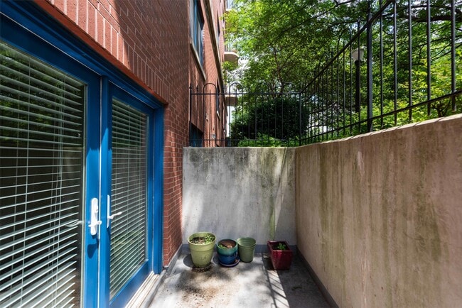 Building Photo - 401 13th St NE