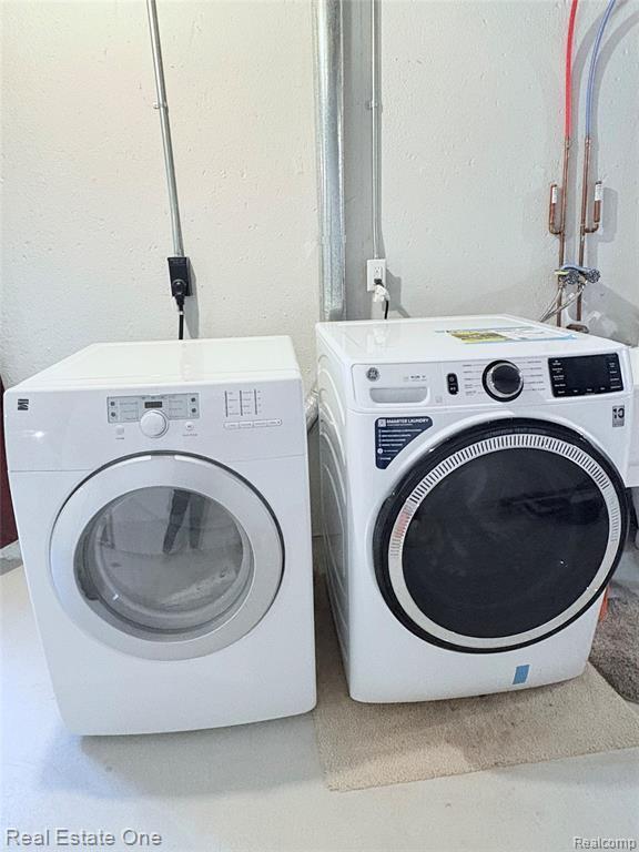 Building Photo - 6178 Elarz Dr