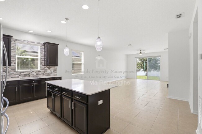 Building Photo - 3912 Wind Dancer Cir