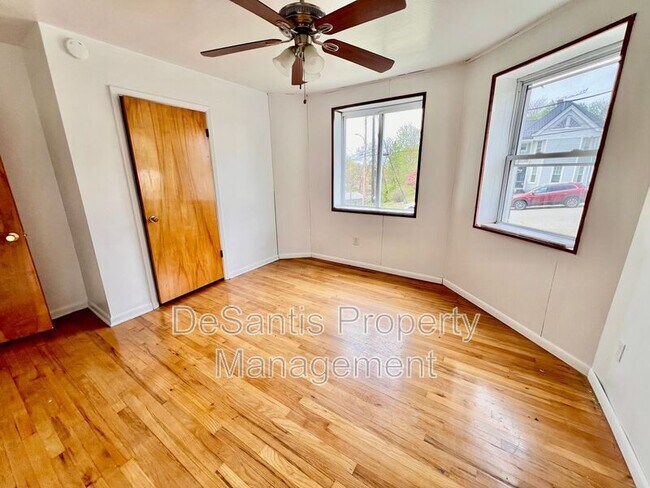 Building Photo - 212 N Highland Ave