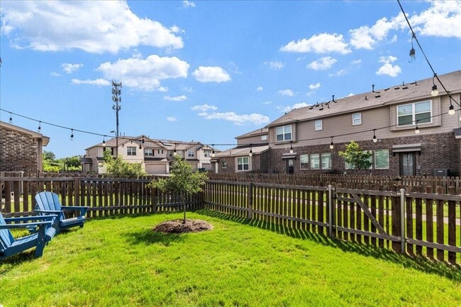 Building Photo - 17103 Crane Fly Dr