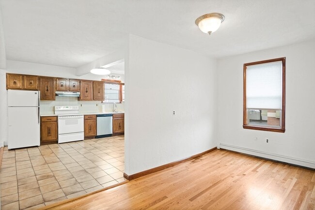 Building Photo - 111 Albion St