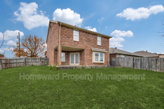 Building Photo - 5203 Chippewa Dr