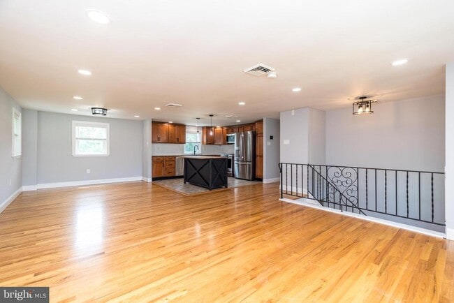 Building Photo - 402 Layfield Rd