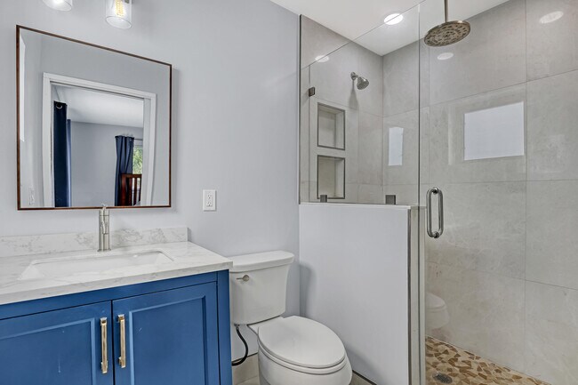 Building Photo - 1210 Skylark Ln