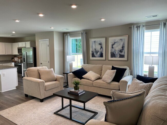Building Photo - 3 Bedroom 2 Bathroom at Sharron Creek-Pet ...