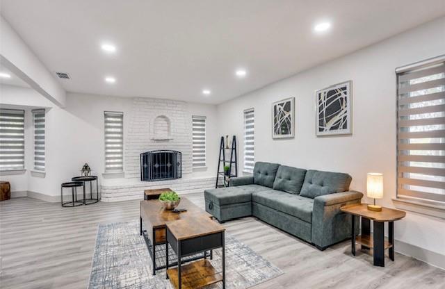 Building Photo - 2021 Wildwood Dr