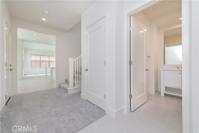 Building Photo - 120 Rimstone