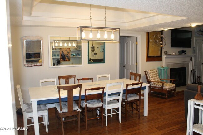 Building Photo - 1534 Deer Pointe Ct SW