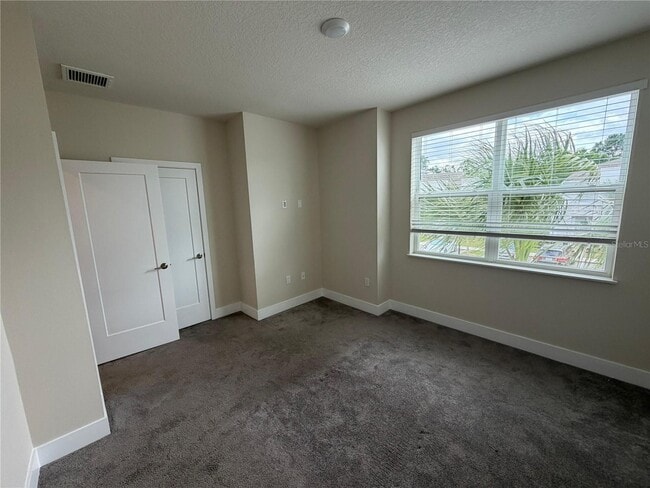 Building Photo - 17529 Hidden Forest Dr