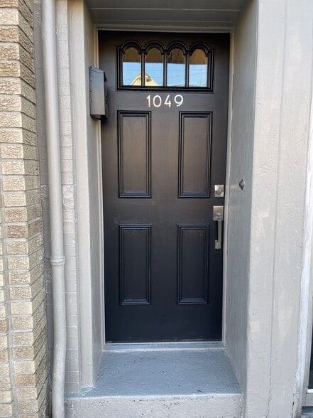 Building Photo - 1049 Avenue C