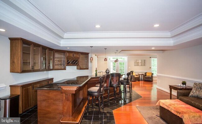 Building Photo - 6125 Old Dominion Dr