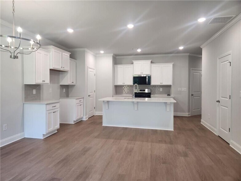 Building Photo - 2765 Apperson Way