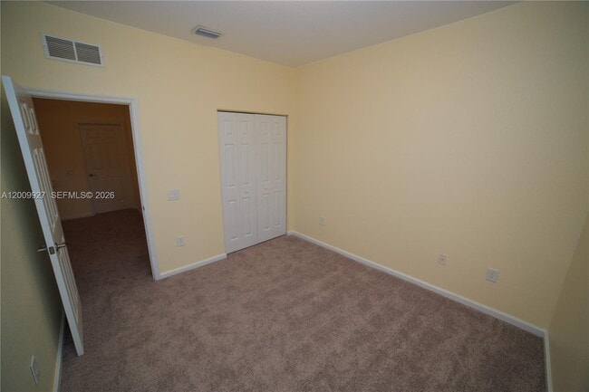 Building Photo - 4501 Mimosa Terrace