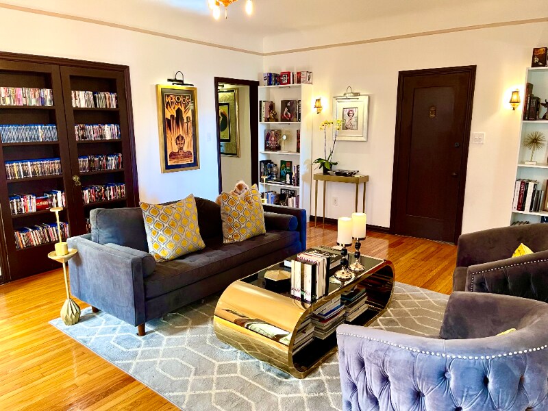 Building Photo - 415 N Sycamore Ave