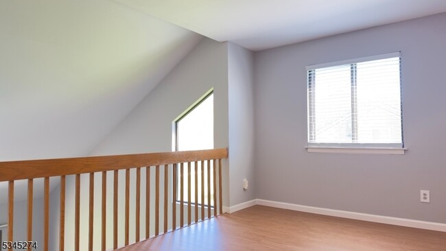 Building Photo - 141 Castle Ridge Dr