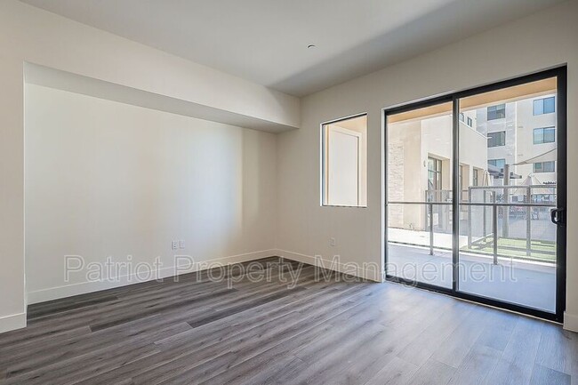 Building Photo - 7300 E Earll Dr