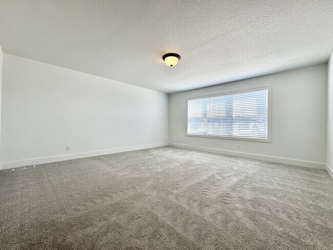 Building Photo - 1603 37th Ave