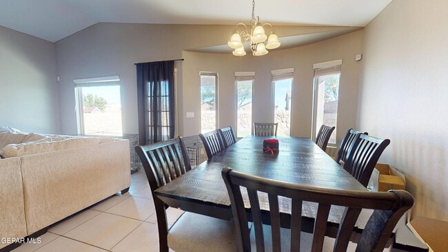 Building Photo - 12132 Mesquite Thorn Dr