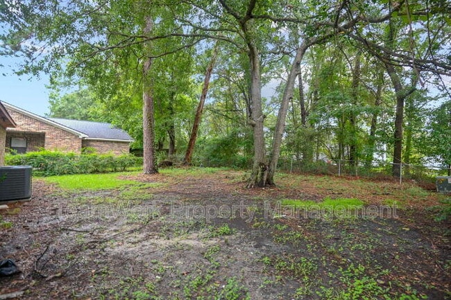 Building Photo - 149 Dorchester Manor Blvd