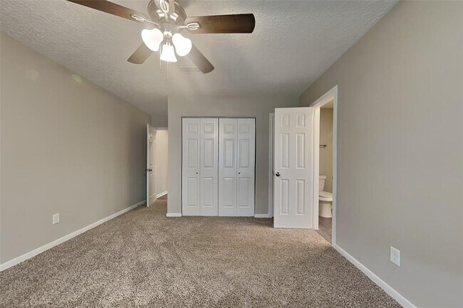 Building Photo - 11606 Easterling Dr
