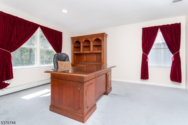 Building Photo - 35 Leah Way