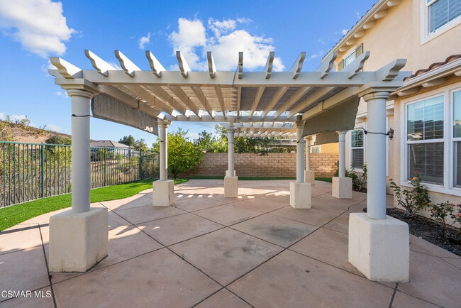 Building Photo - 3638 Young Wolf Dr