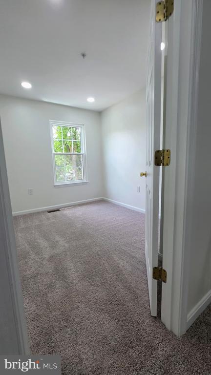 Building Photo - 13860 Crosstie Dr