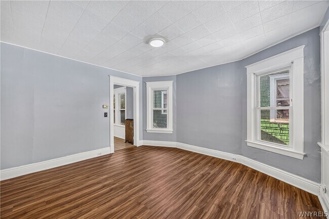 Building Photo - 563 Humboldt Pkwy