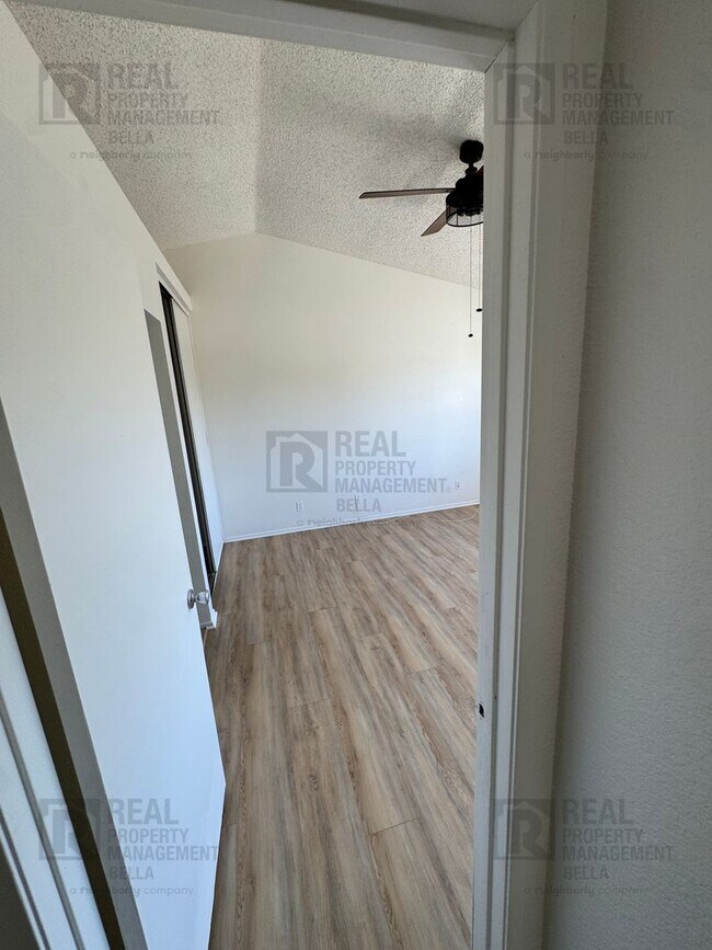 Building Photo - 1330 Wrigley Ln